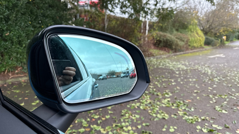 Volvo XC40 2.0 B3P Plus Dark 5dr Auto Petrol Estate